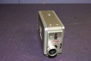 lot 27 image: VINTAGE KODAK BROWNIE II 8 MM MOVIE CAMERA