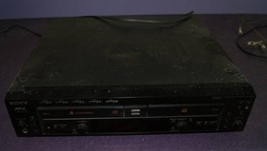 lot 42 image: Sony RCD-W500C 5-Disc CD Recorder