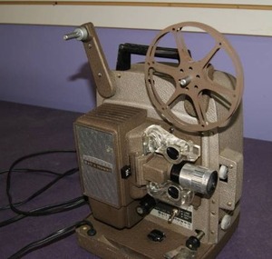lot 43 image: Bell & Howell 8mm film Projector