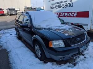 lot 22 image: 2006 Ford Freestyle - A45300