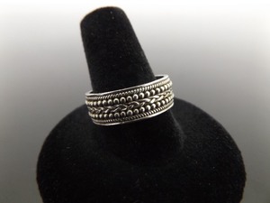 .925 Sterling Silver Stylish Band Ring Size 10