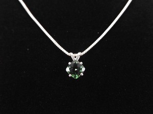 .925 Sterling Silver Emerald Crystal Pendant Necklace