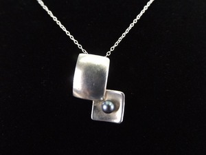 .925 Sterling Silver Black Pearl Artisan Pendant Necklace