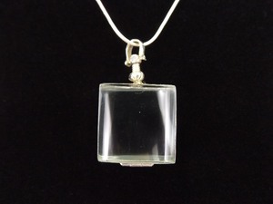 .925 Sterling Silver Magnifying 2 sided Lens Locket Pendant Necklace