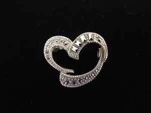 .925 Sterling Silver Art Nouveau Heart Brooch