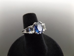 .925 Sterling Silver Oval Cut Sapphire Crystal Ring Size 5.5