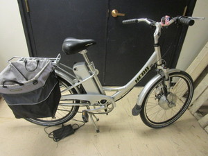 lot 511 image: HEBB ELECTRIC BICYCLE