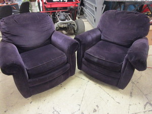 lot 532 image: SWIVEL ARMCHAIRS