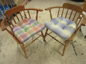 lot 564 image: WOOD KITCHEN CHAIRS