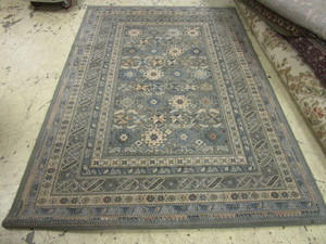 lot 579 image: DECORATIVE AREA RUG