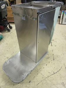 lot 584 image: ROYCE ROLLS JANITOR CLEANING CART