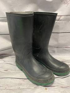 Canadian Made Muck Style Boots Womens Size 10