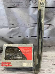 Halogen Headlight & 16 Wiper Blade
