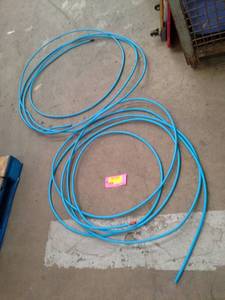 lot 17 image: Lot of (2) Wire Rings