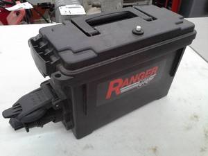 lot 60 image: Ranger Mutt Trailer Light Tester 7-Way, Case, Battery