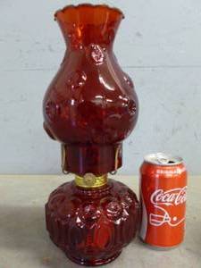 lot 7 image: Vintage Oil Lamp