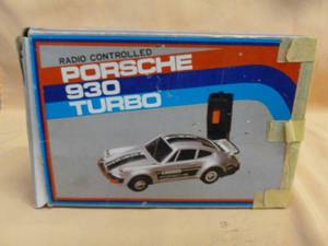 lot 33 image: Vintage Radio Control