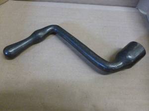 lot 75 image: Antique Cast Iron Handle