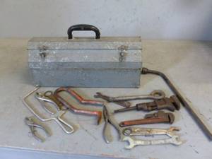 lot 124 image: Vintage Tools