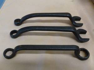 lot 130 image: Vintage Ford Wrenches