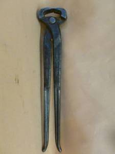 lot 132 image: Antique Tool