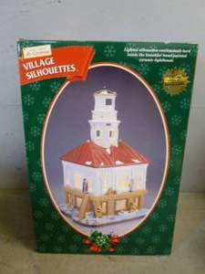lot 137 image: Mr. Christmas Village Silhouettes