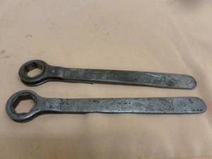 lot 141 image: Vintage Ford Wrenches