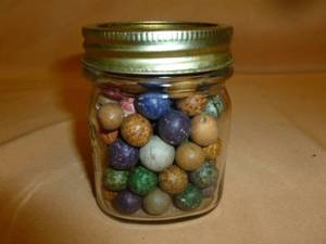 lot 166 image: Vintage Clay Marbles