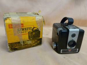 lot 183 image: Vintage Camera