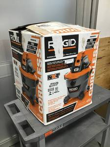 RIDGID 18-Volt 9 Gal. Cordless WetDry Shop Vacuum