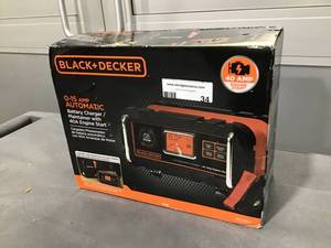 BLACK AND DECKER 15 Amp Battery Charger with 40 Amp Engine Start