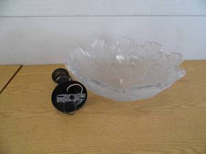 lot 12 image: Lot of 3 Light Fixtures