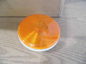 lot 31 image: Lot of 44 Lights