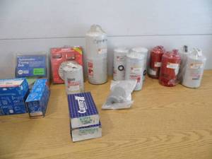 lot 34 image: Filters - Auto Parts