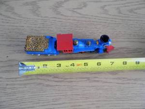 lot 58 image: V&TKR Model Traimn Engine & Coal Car