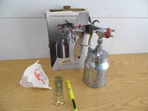 lot 71 image: Siphon Feed Spray Gun