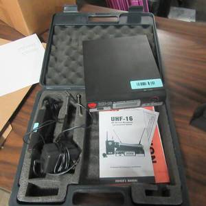 Nady VHF-16 PLL Sythesized Wireless Reciever wcase