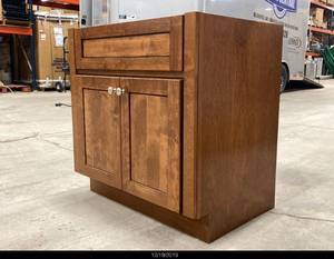 lot 42 image: Vanity