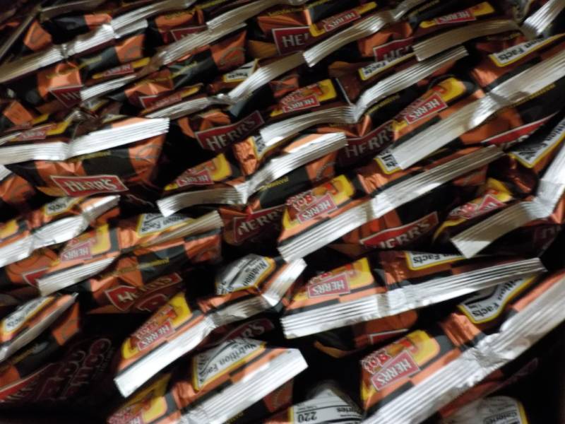 1 Case Heirs Hot Sauce Pototo Chip...
