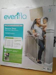 lot 26 image: Evenflo Easy Walk Thru Top Of Stairs Gate