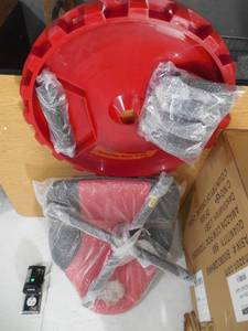 lot 92 image: Traxion 2-700 ProGear Mobile Rolling Gear Seat WEquipment Tray and All-Terrain 5 Casters