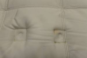 lot F9 image: COMFY CREAM EUROLOUNGER 1119016 SMALL STAINSDENT