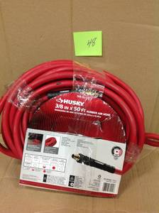 Husky 38 in. x 50 ft. Rubber Air Hose in good condition