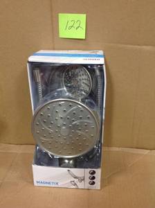 MOEN Attract 6-Spray 1.75 GPM Hand Shower and Showerhead Combo Kit with Magnetix in Chrome in good condition