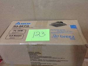 Delta Breez SLM70 Slim 70 CFM Exhaust Fan in good condition