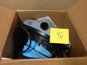 lot 96 image: Bucket Head 5 Gal. 1.75-Peak HP Wet Dry Vac in very good condition