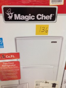 lot 136 image: Magic Chef 4.5 cu. ft. Double Door Mini Fridge in White open box in very good condition