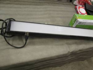 Commercial Electric 4000K 3 ft. Bla...