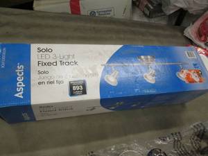 Hampton Bay Solo 2 ft. 3-Light Sati...