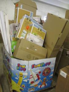 Pallet of Lighting Products Damage...